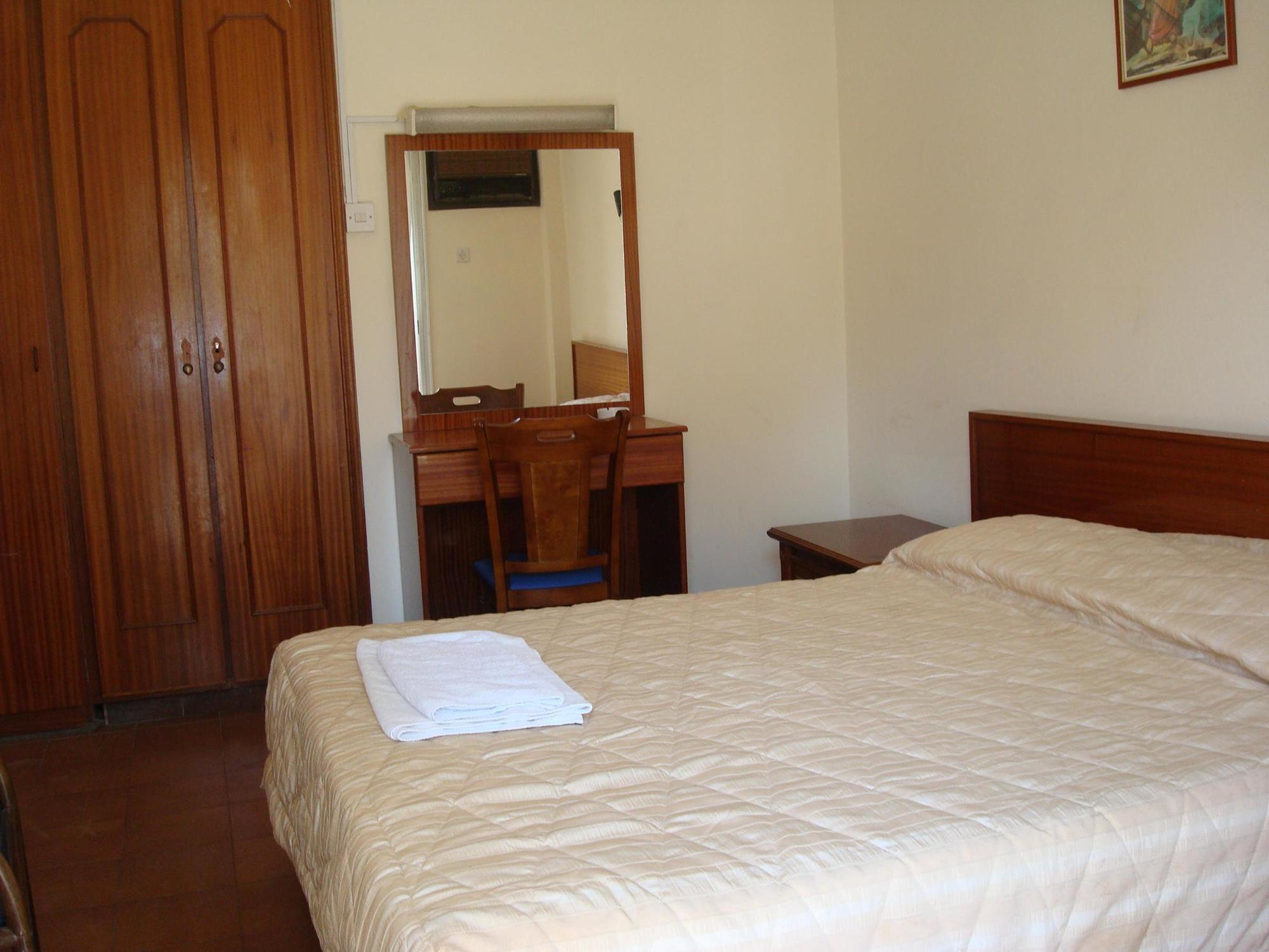Best Western Plus Larco Hotel Larnaca Exterior foto